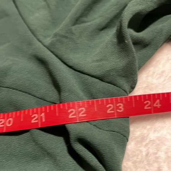 Shein Curve Chic Green V-Neck Dress - Picture 7 of 10